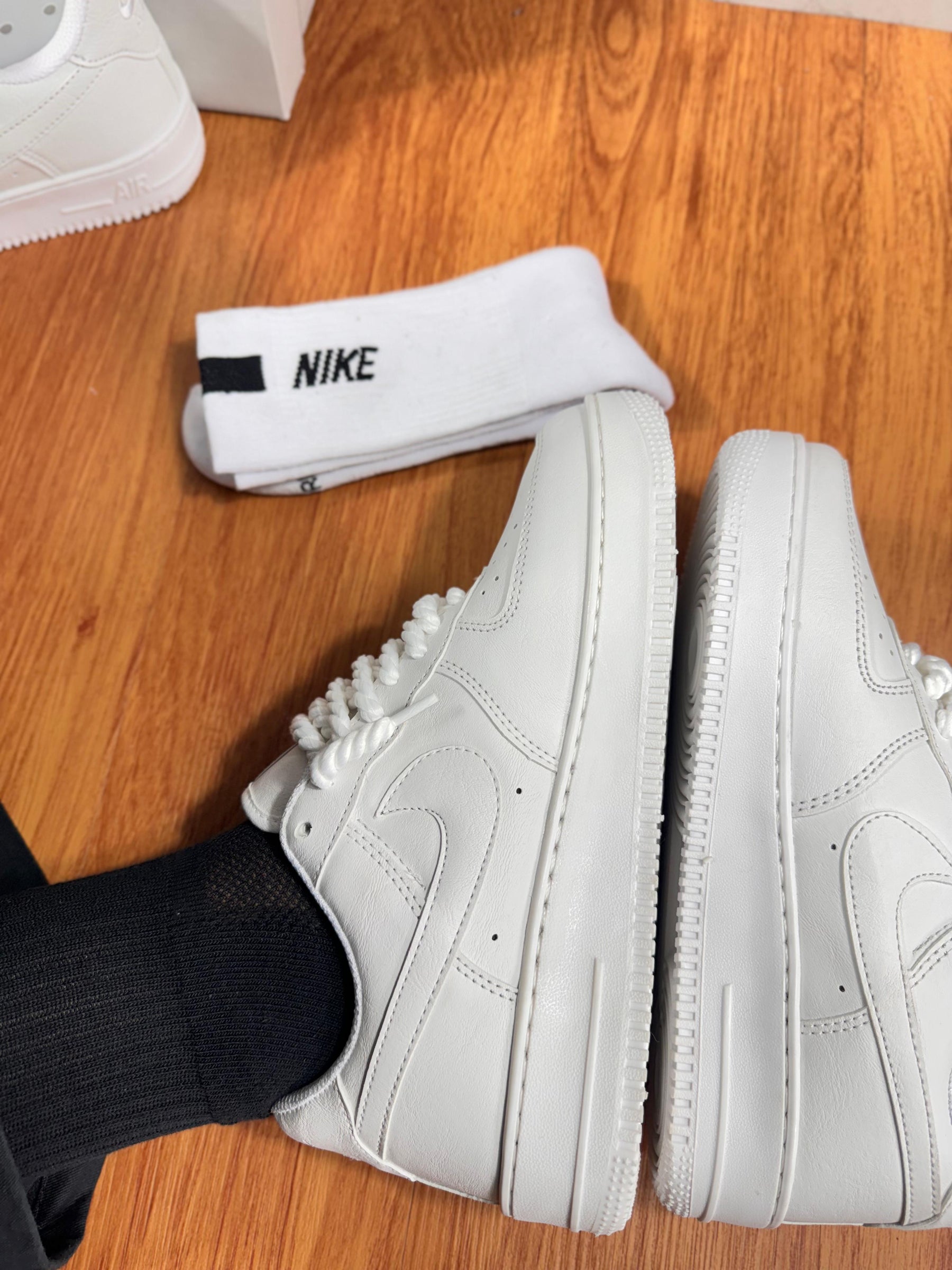 Nike Air Force - (EDIÇÃO LIMITADA)