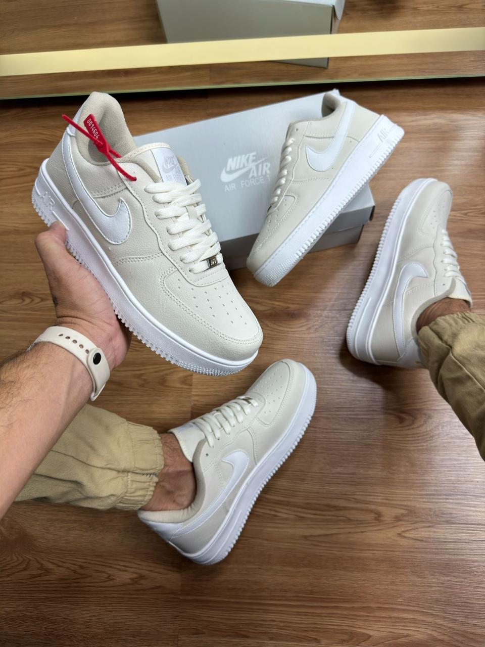 NIKE AIR FORCE - Premium